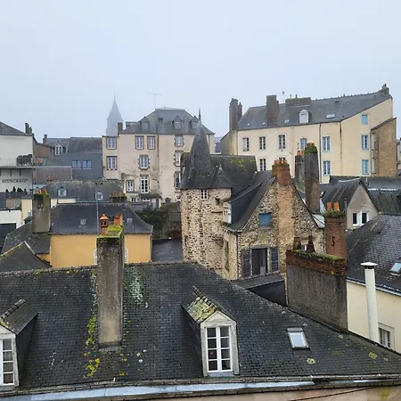 Dans Le Vieux Quartier De Apartment Laval (Mayenne)